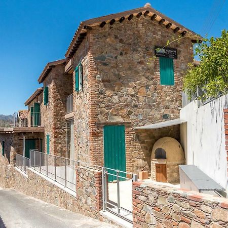 Farmakas Living Guest House Exterior photo